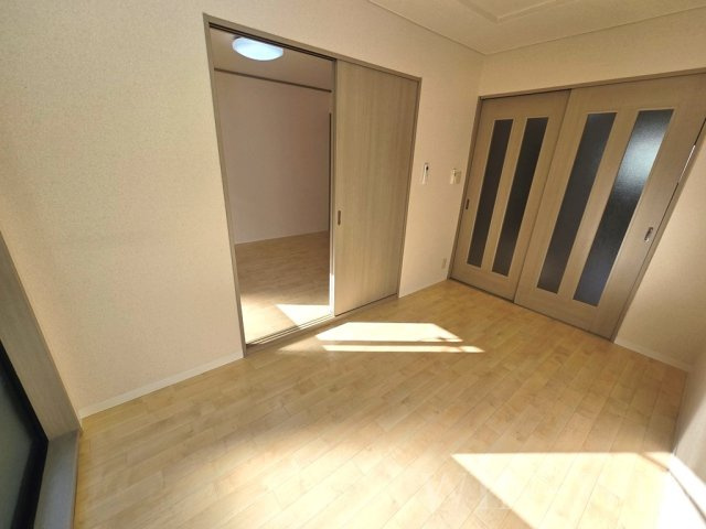 プレステージ薬師 Ⅱの洋室
