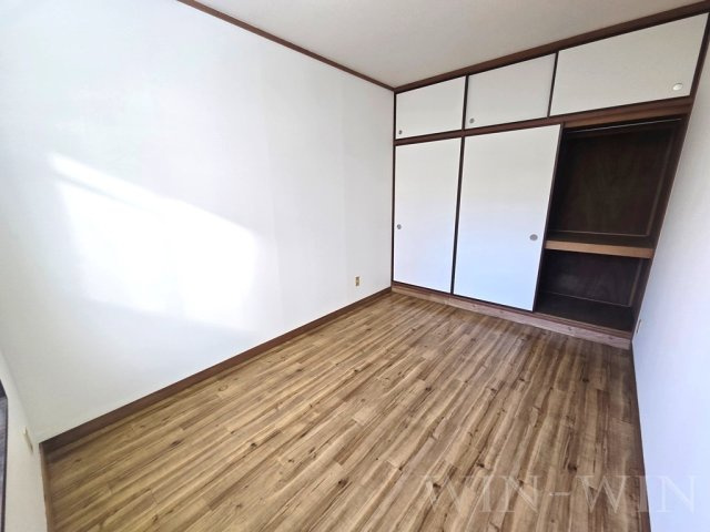 アメニティ飯野の寝室