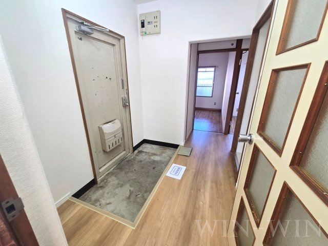 アメニティ飯野の玄関