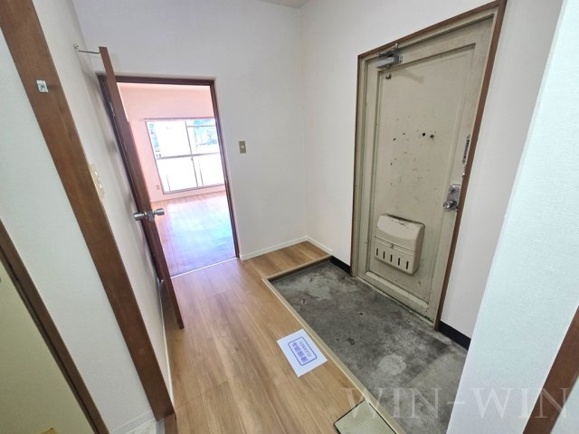 アメニティ飯野の玄関