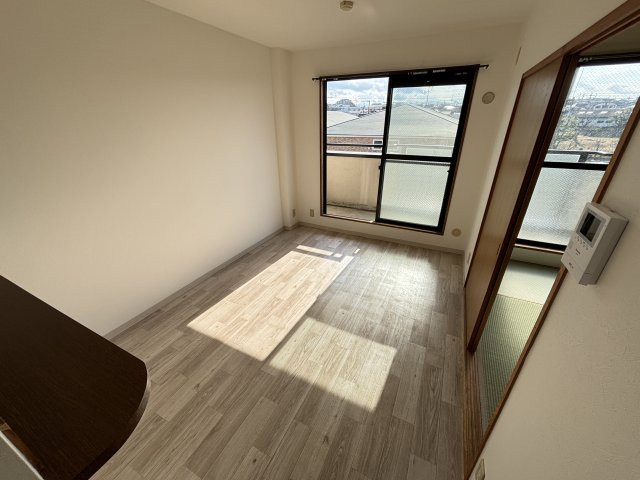 ウィスタリア藤の内装