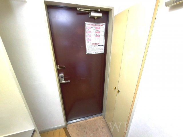 ペアパレス東田の玄関