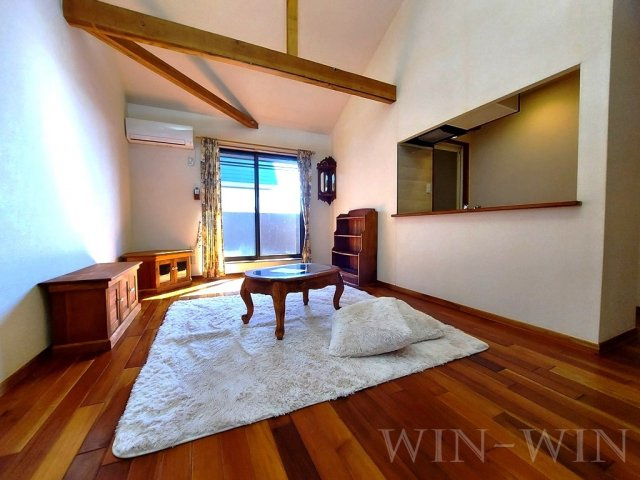 セザンヌ西高師の玄関