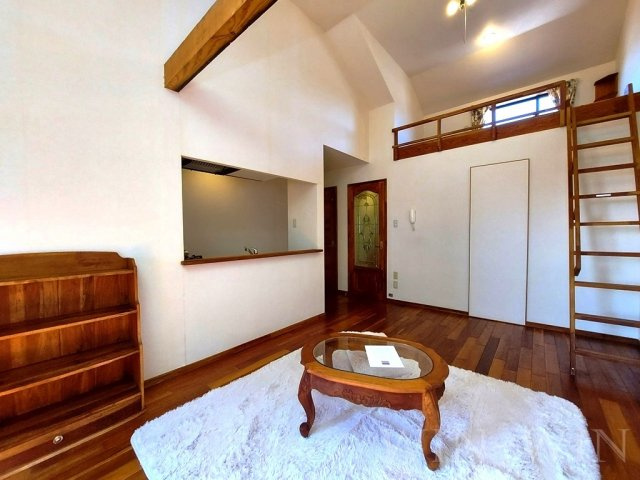 セザンヌ西高師の居間・リビング