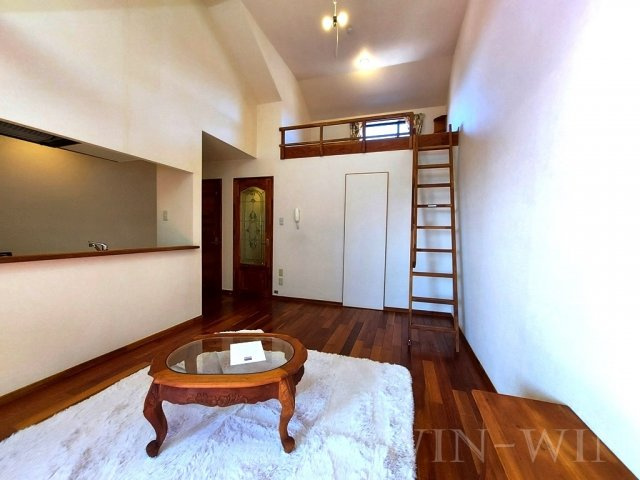 セザンヌ西高師の居間・リビング