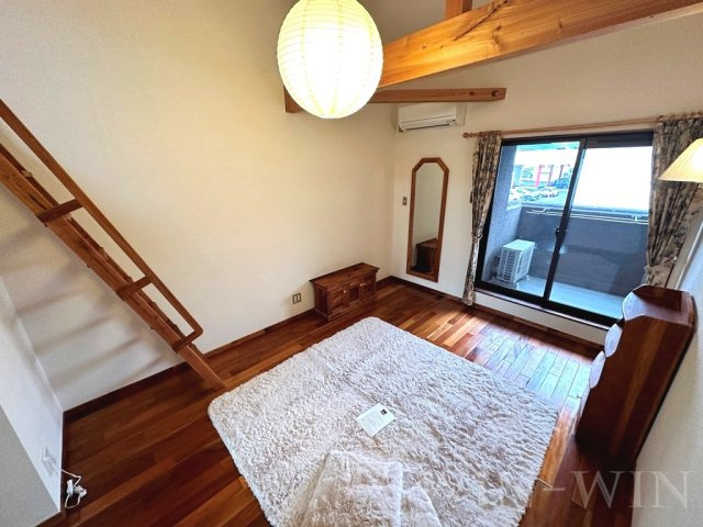 セザンヌ飯村 Aの居間・リビング