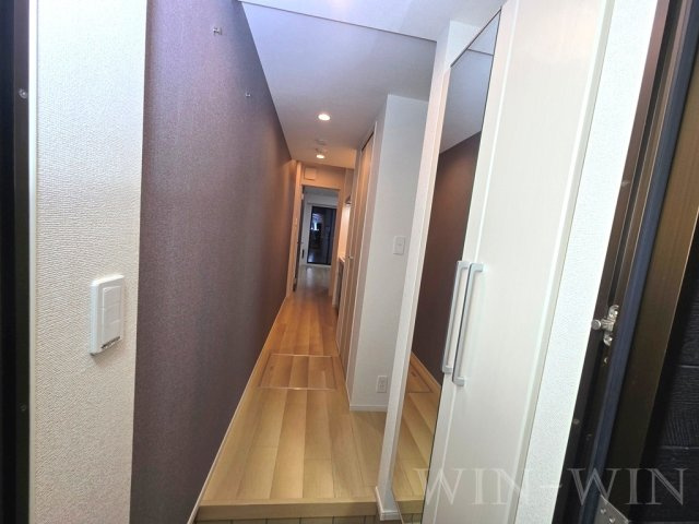 グランデ神ノ輪 Bの玄関