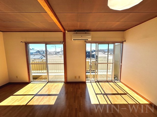 坂上アンビロンの居間・リビング