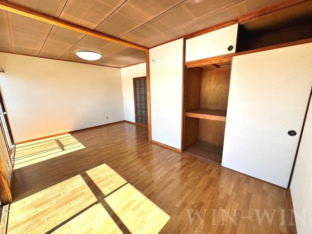 坂上アンビロンの居間・リビング