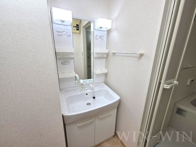モデラートの独立洗面台
