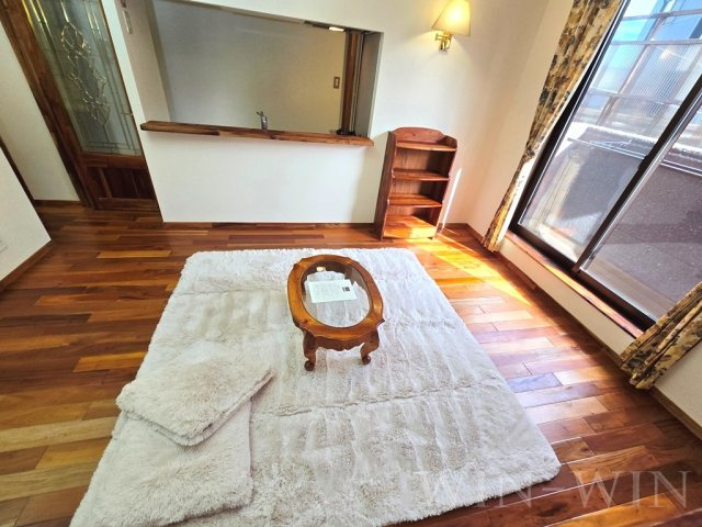 セザンヌ飯村 Bの居間・リビング