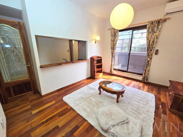 セザンヌ飯村 Bの居間・リビング