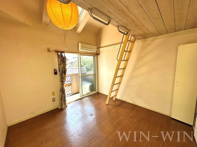 ユトリロ南栄の寝室