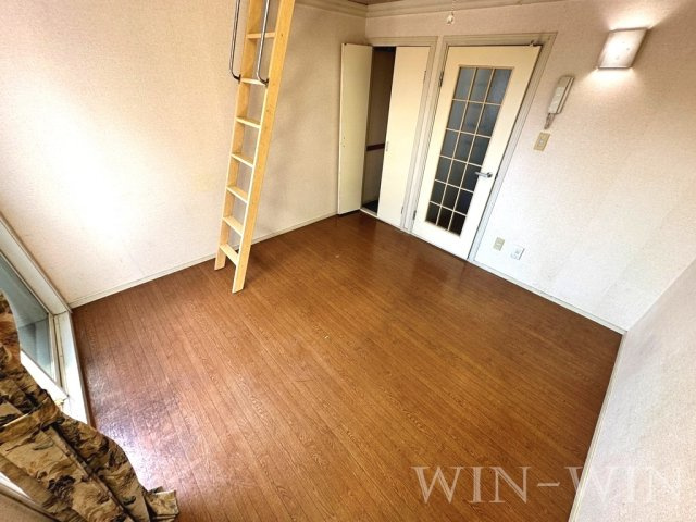 ユトリロ南栄の居間・リビング