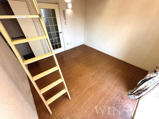 ユトリロ南栄の居間・リビング