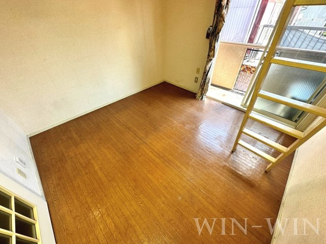 ユトリロ南栄の居間・リビング