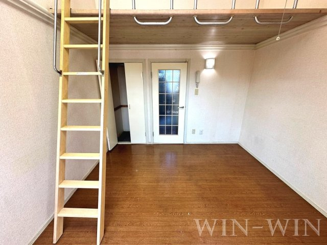 ユトリロ南栄の居間・リビング