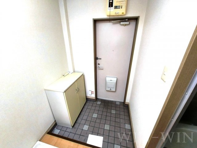 コーポカワムラの玄関