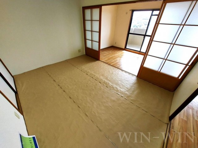イーストパレスの和室