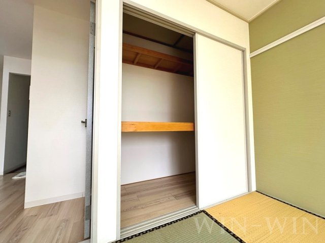 ユトリロ忠興 2の収納