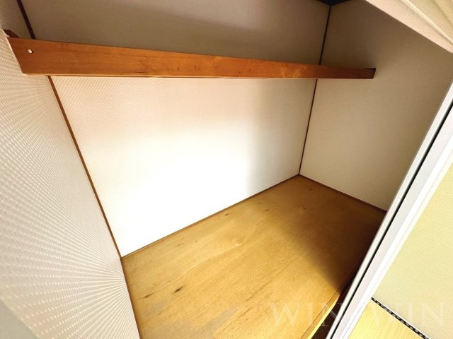 ユトリロ忠興 2の収納