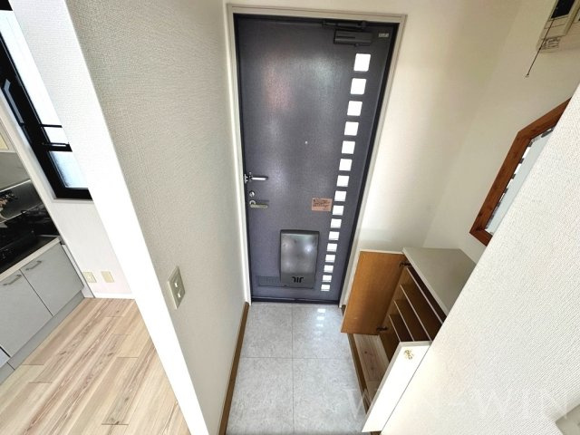 ユトリロ忠興 2の玄関