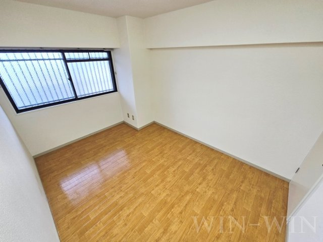 岩月ビルディングの寝室