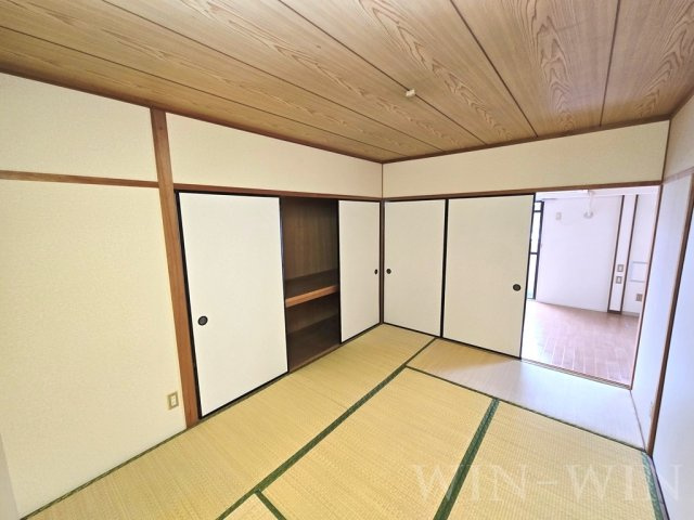 岩月ビルディングの寝室