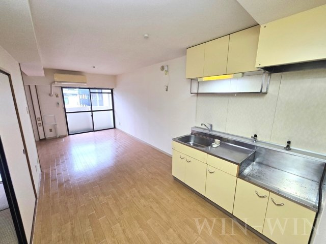 岩月ビルディングの内装