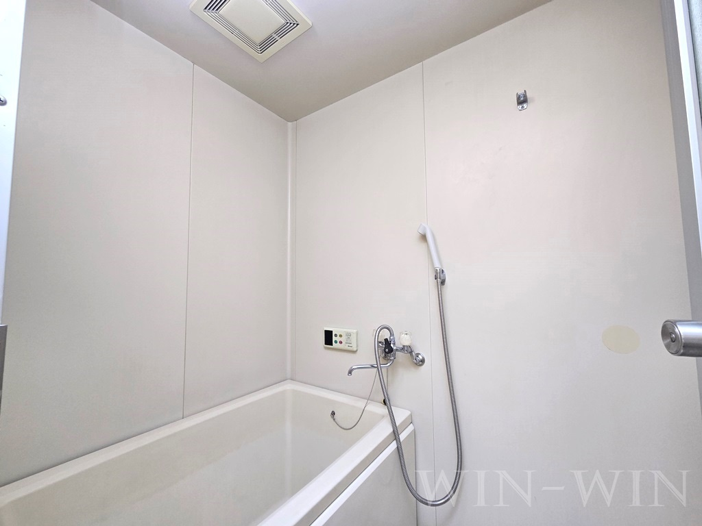 岩月ビルディングの浴室