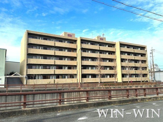 ユトリロつつじが丘 2の外観