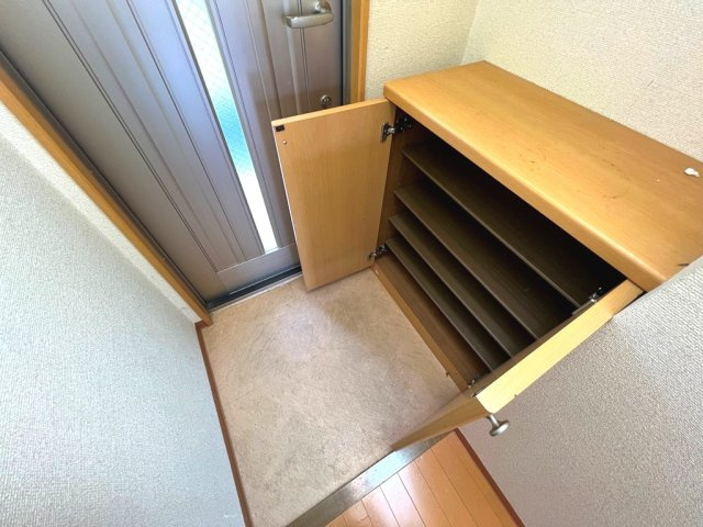 グランドガーデンツインステージ Nの玄関