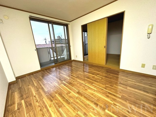 シルクヴェールフジ Aの居間・リビング