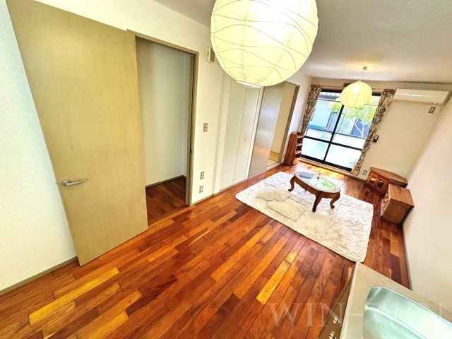 ユトリロ大岩の居間・リビング