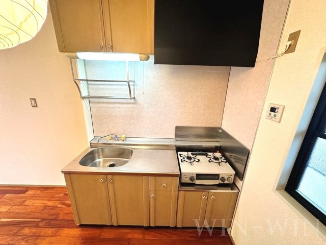 ユトリロ大岩のキッチン