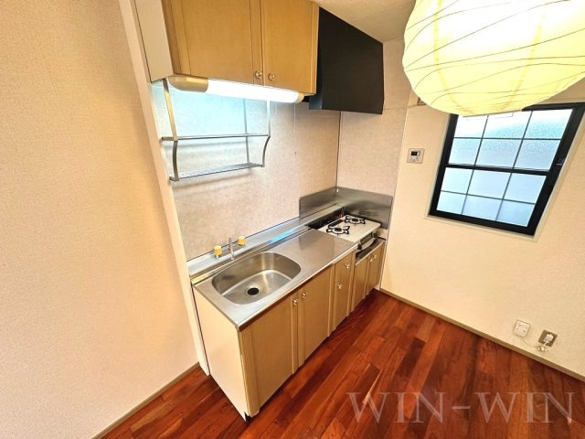 ユトリロ大岩のキッチン