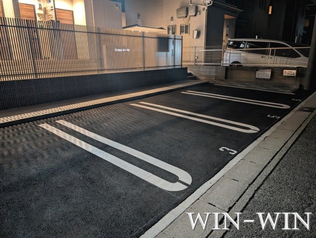 D-avanceつつじが丘の駐車場