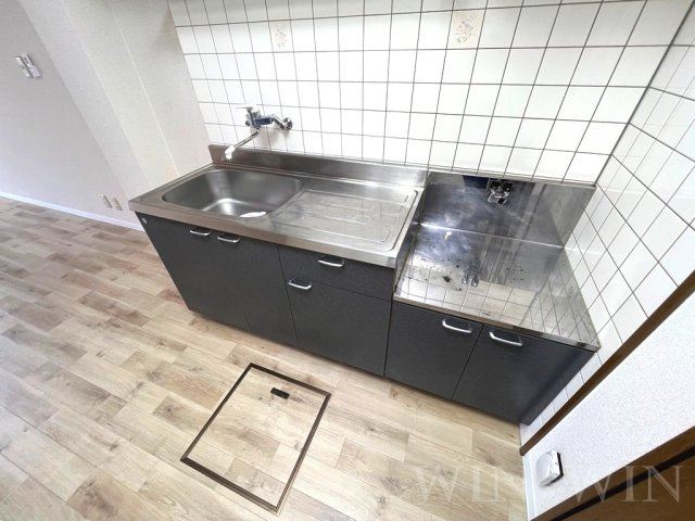 ヴィサージュ東森岡のキッチン