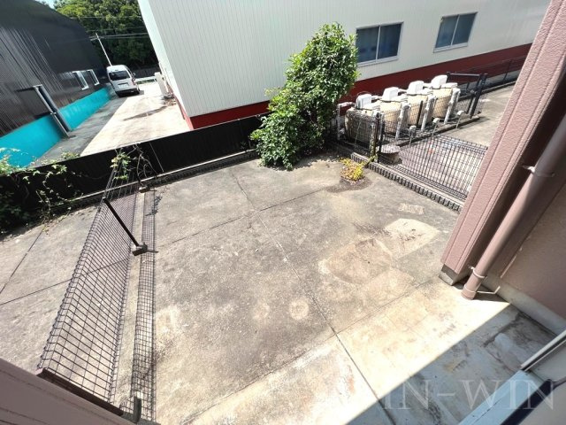 ヴィサージュ東森岡の庭