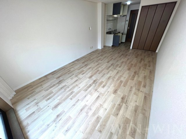 ヴィサージュ東森岡の居間・リビング