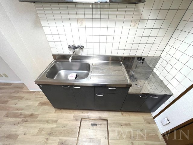 ヴィサージュ東森岡のキッチン