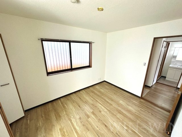グリーンロード草間の寝室