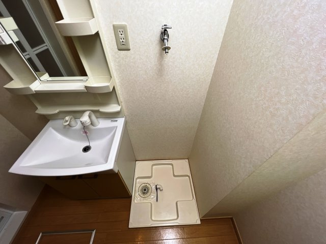 ウィル吉川の洗面所