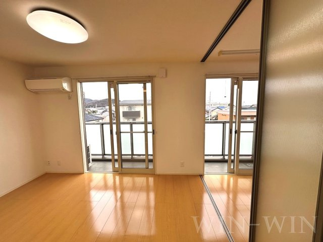 コンフォートの居間・リビング