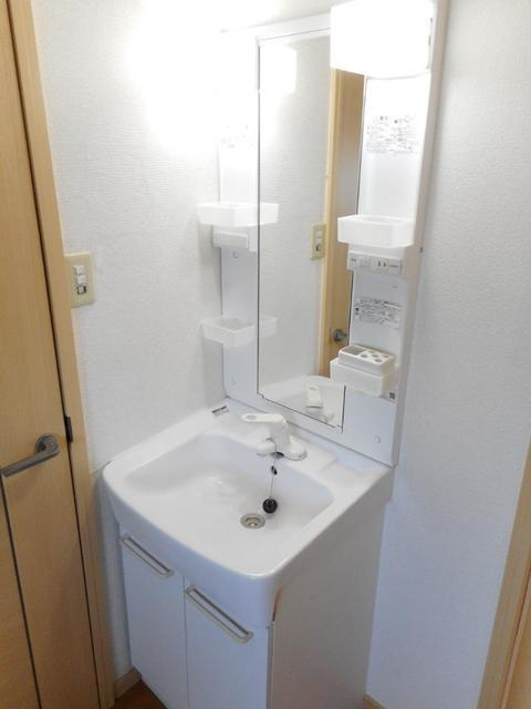 ニューシティタカの独立洗面台