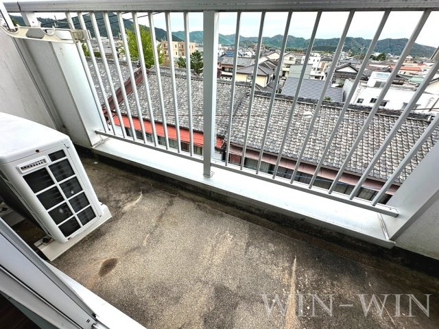 スカイビレッジアイセイのバルコニー