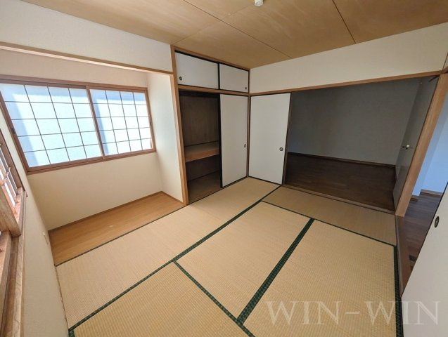 マロン・ドゥムールの和室