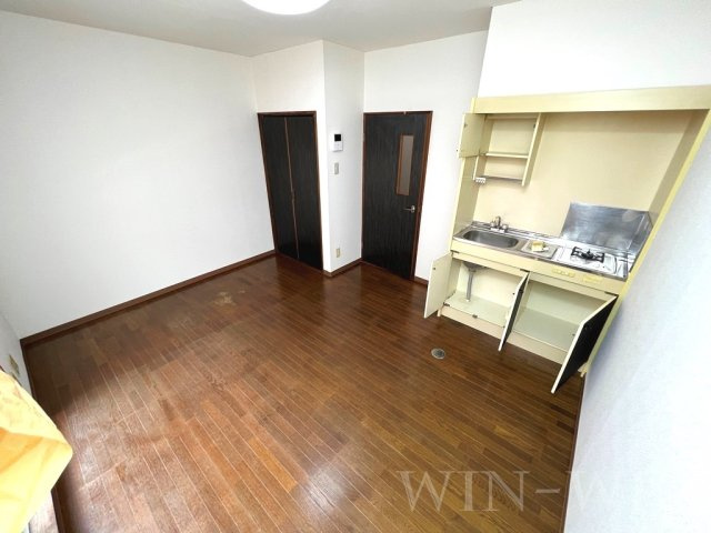 メゾンハクゴの居間・リビング