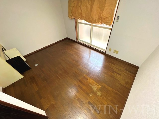 メゾンハクゴの居間・リビング