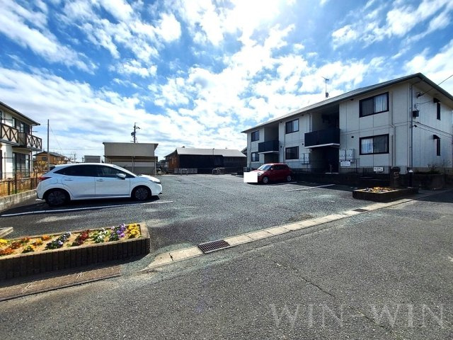 ウエストコート川崎の駐車場